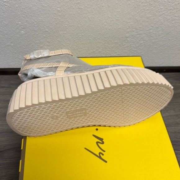 *CIRCUS NY Women's Elana Platform Sandals* - Picture 3 of 7